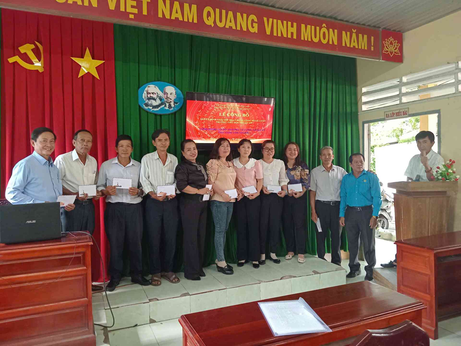 gen-h-Quà sinh nhật